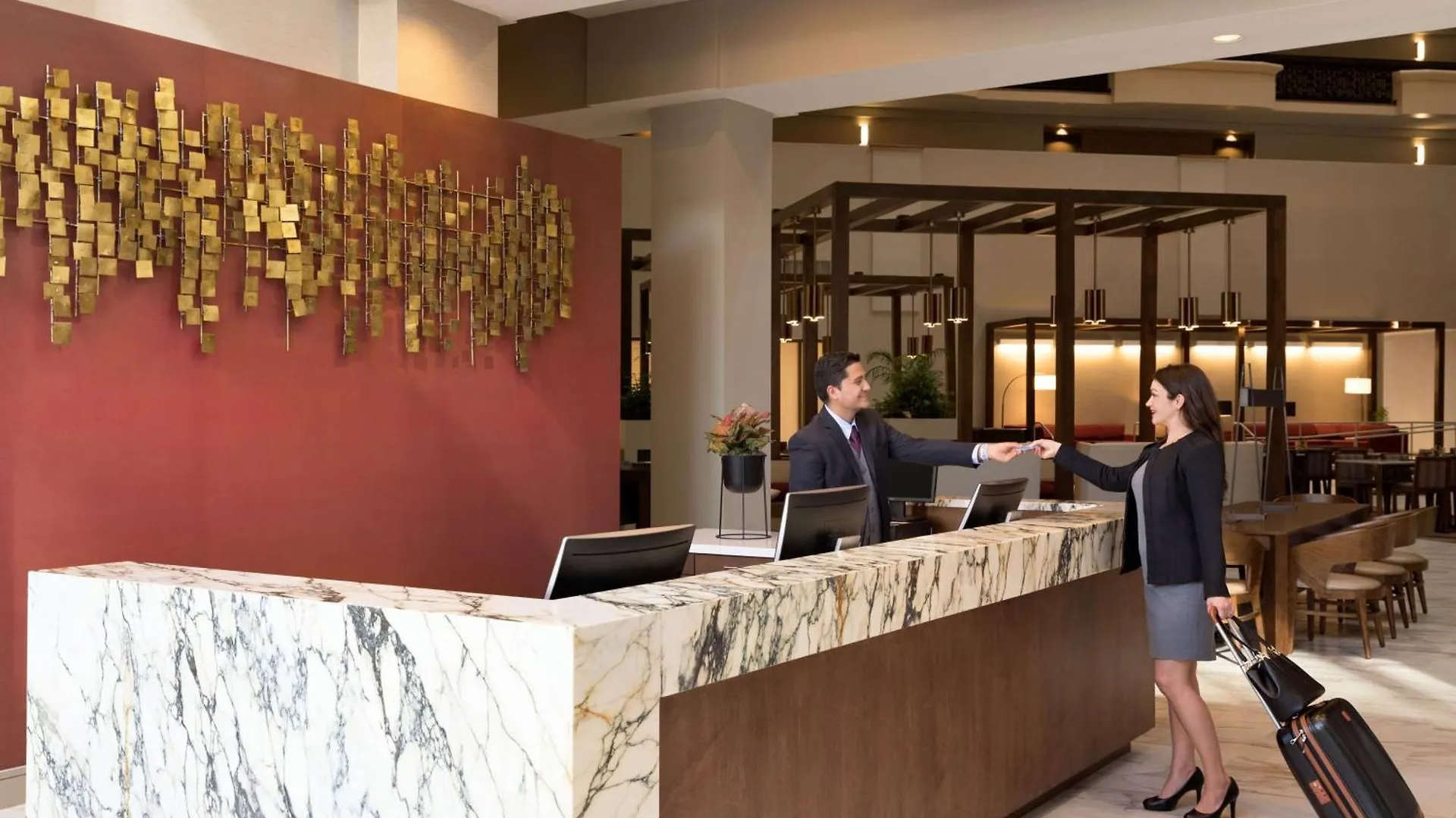 Embassy Suites By Hilton Phoenix Downtown North 3*,